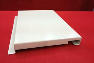 室內(nèi)勾搭式鋁單板吊頂3